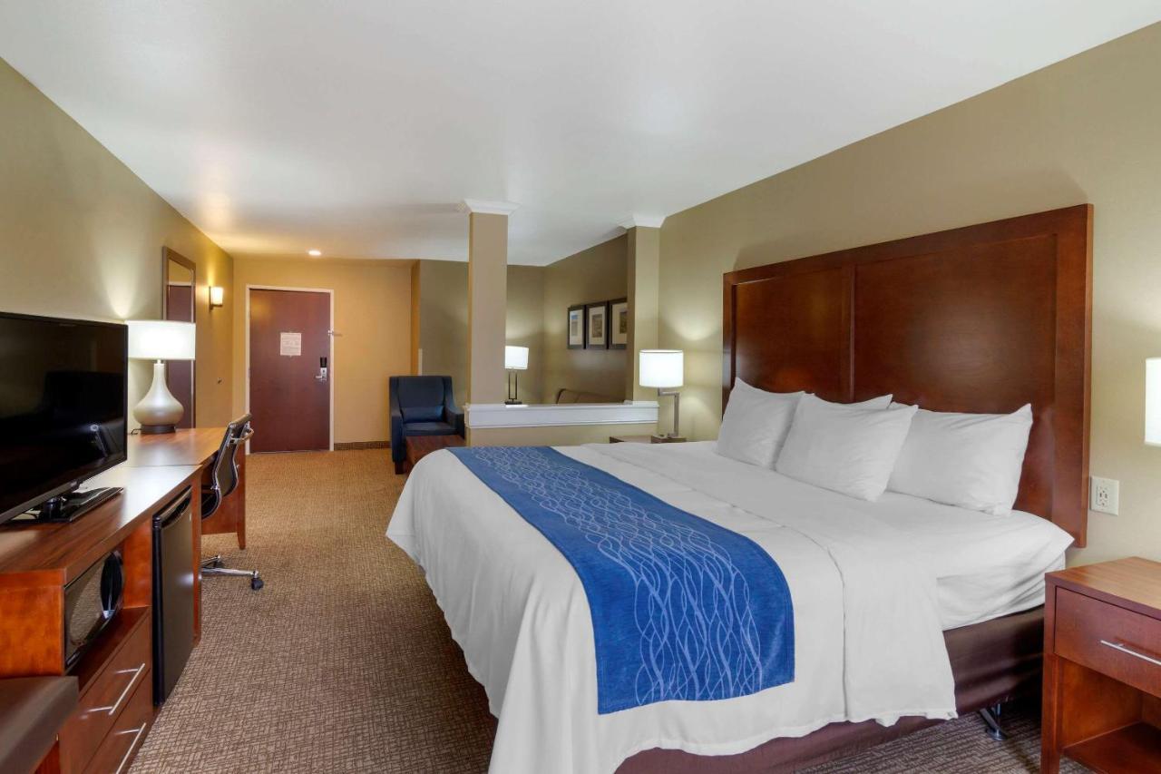 Comfort Inn&Suites Mandan - Bismarck Extérieur photo