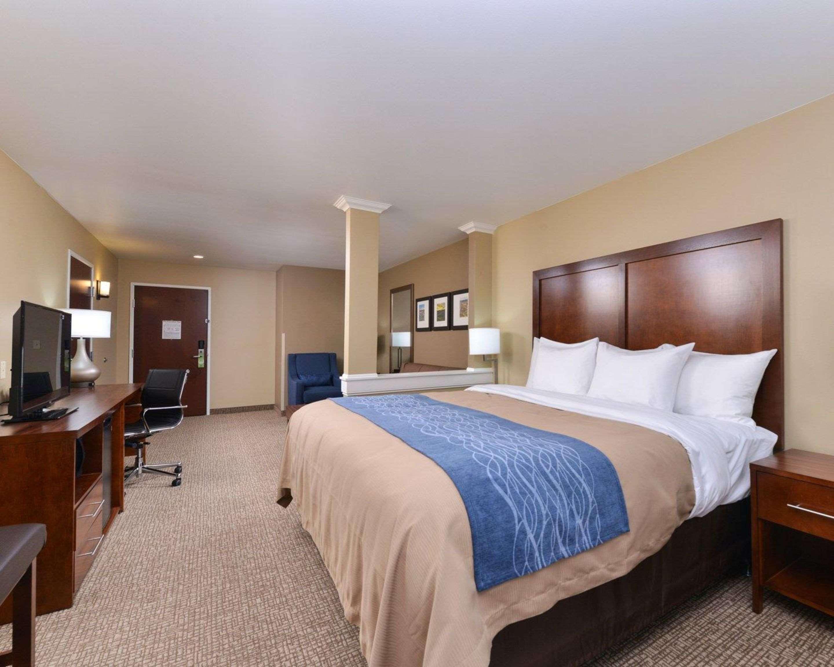Comfort Inn&Suites Mandan - Bismarck Extérieur photo