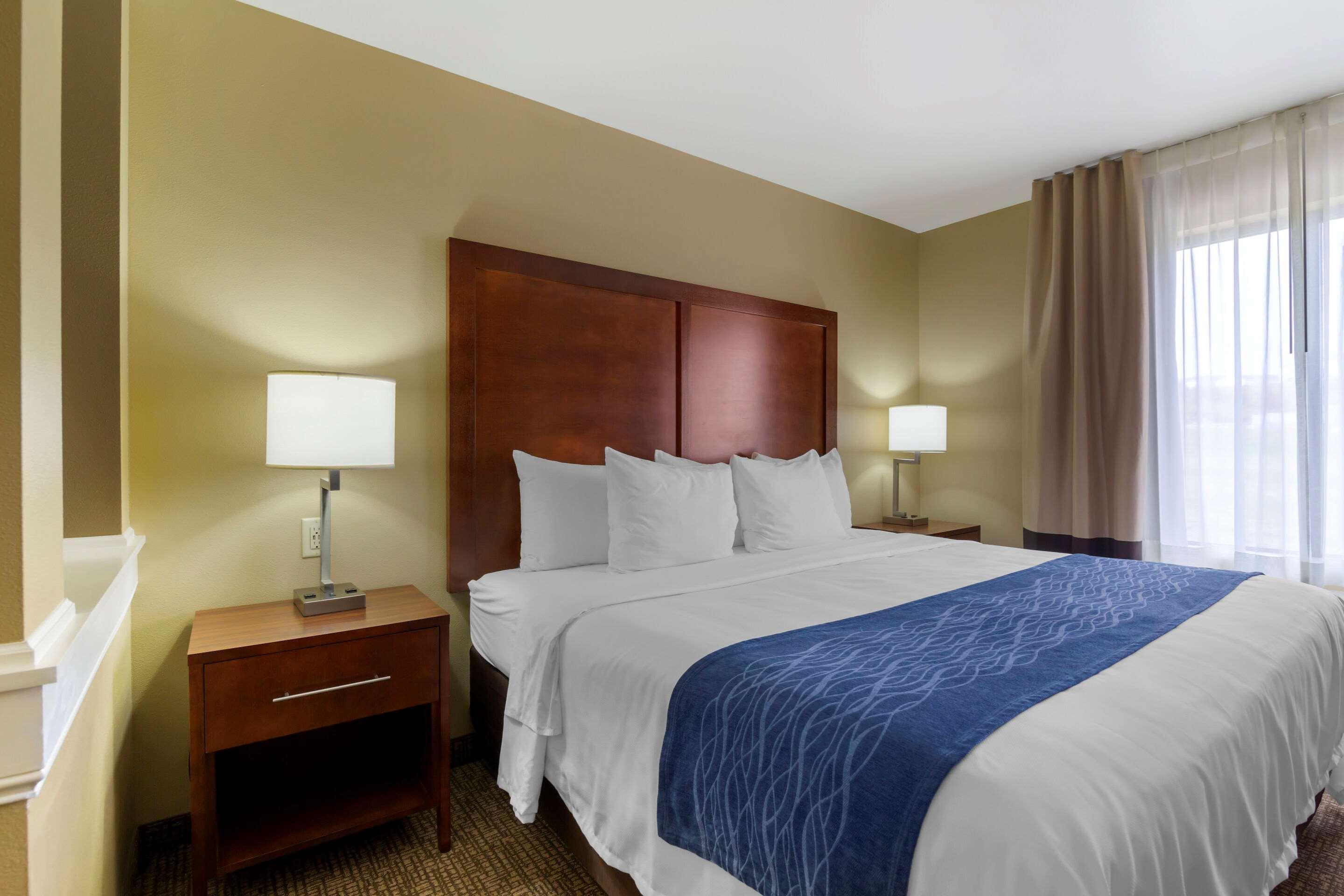 Comfort Inn&Suites Mandan - Bismarck Extérieur photo