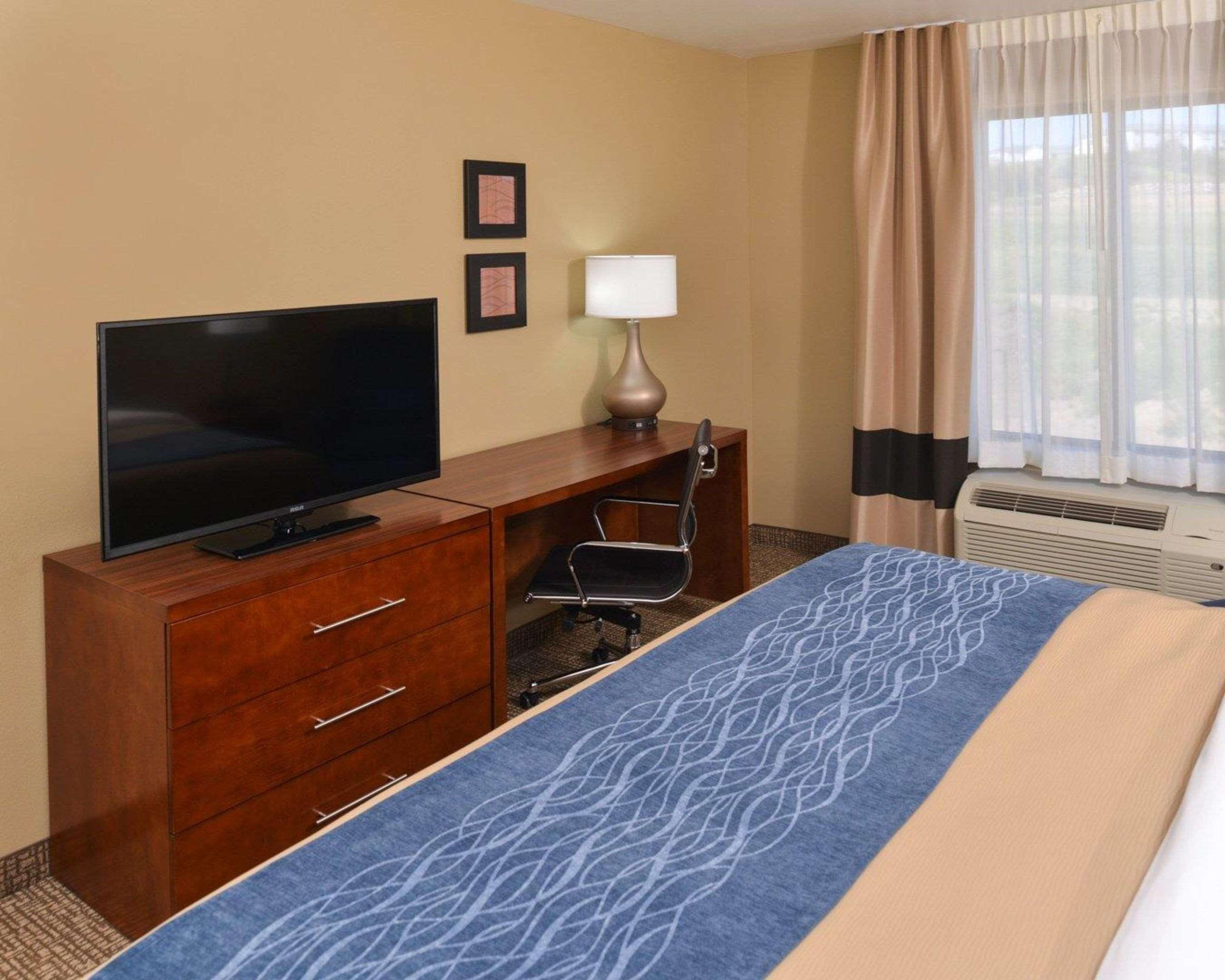 Comfort Inn&Suites Mandan - Bismarck Extérieur photo
