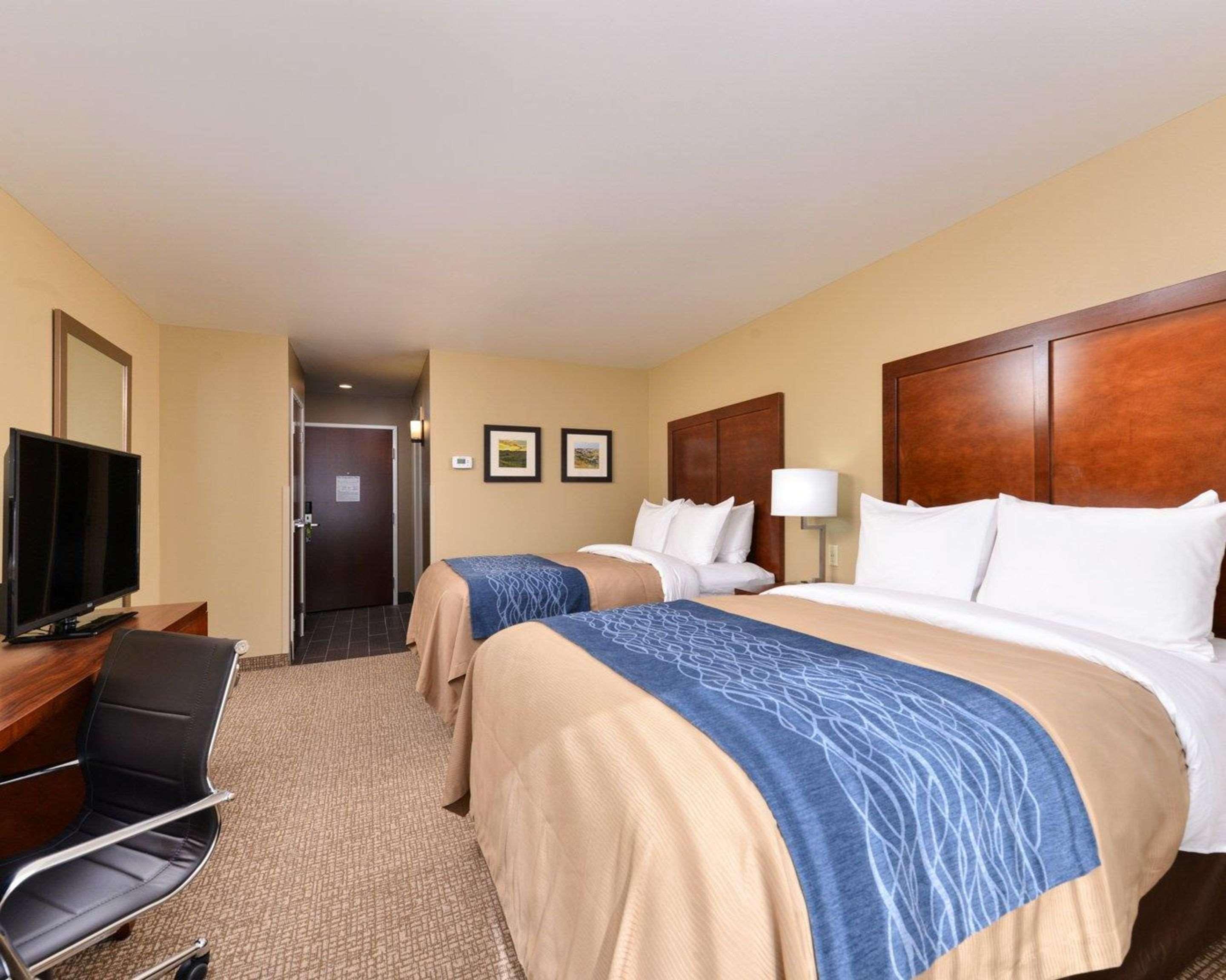 Comfort Inn&Suites Mandan - Bismarck Extérieur photo