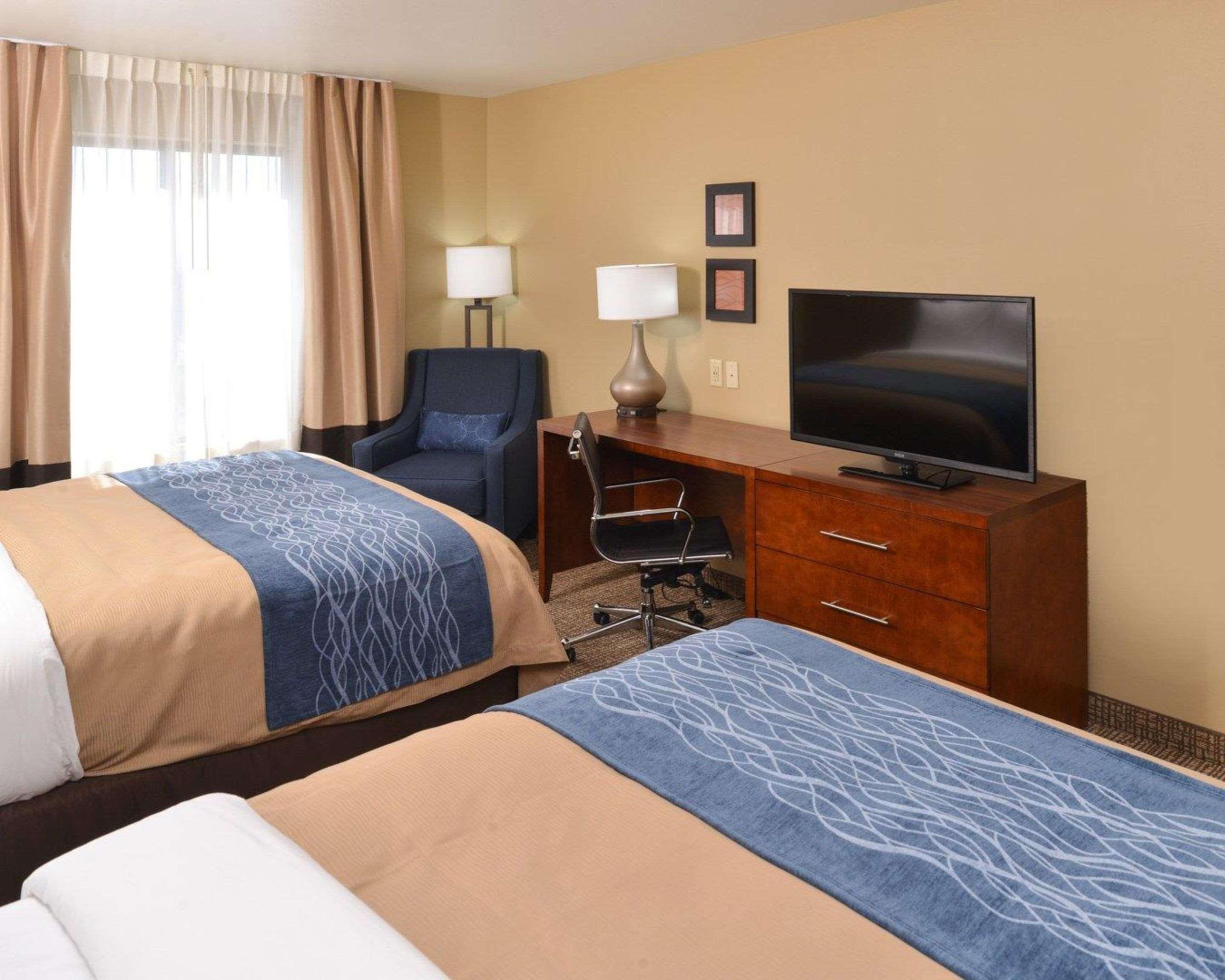 Comfort Inn&Suites Mandan - Bismarck Extérieur photo