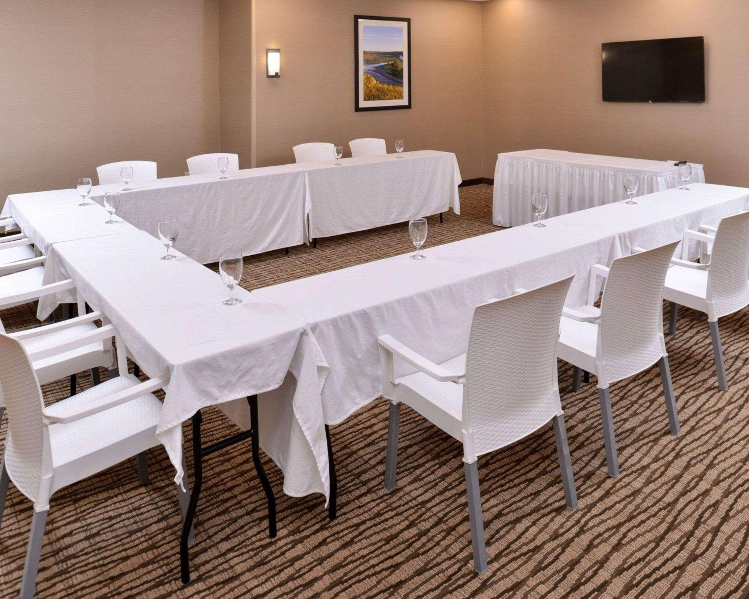 Comfort Inn&Suites Mandan - Bismarck Extérieur photo