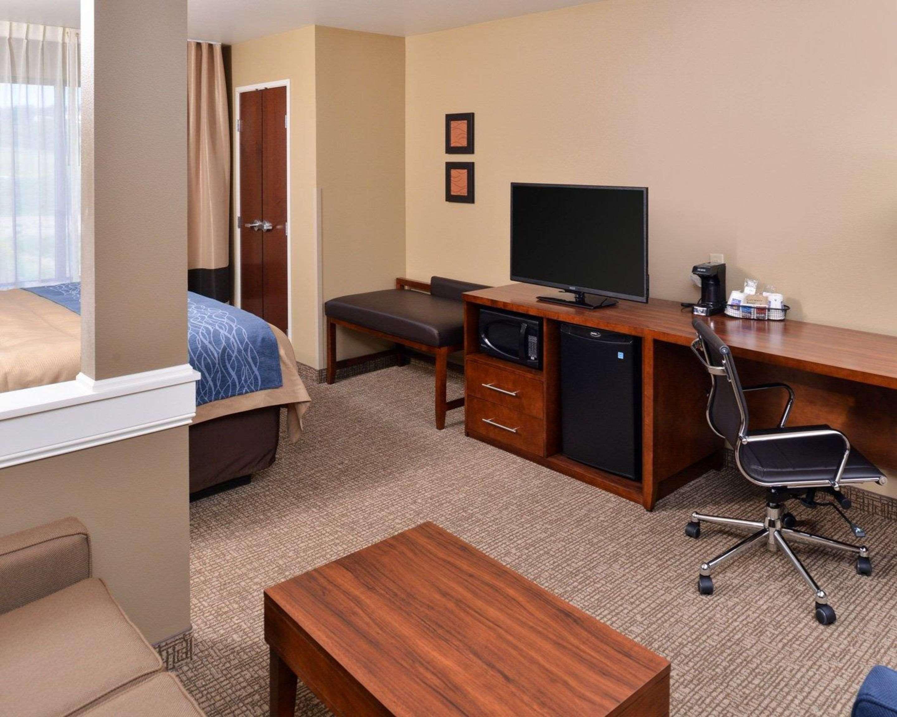 Comfort Inn&Suites Mandan - Bismarck Extérieur photo
