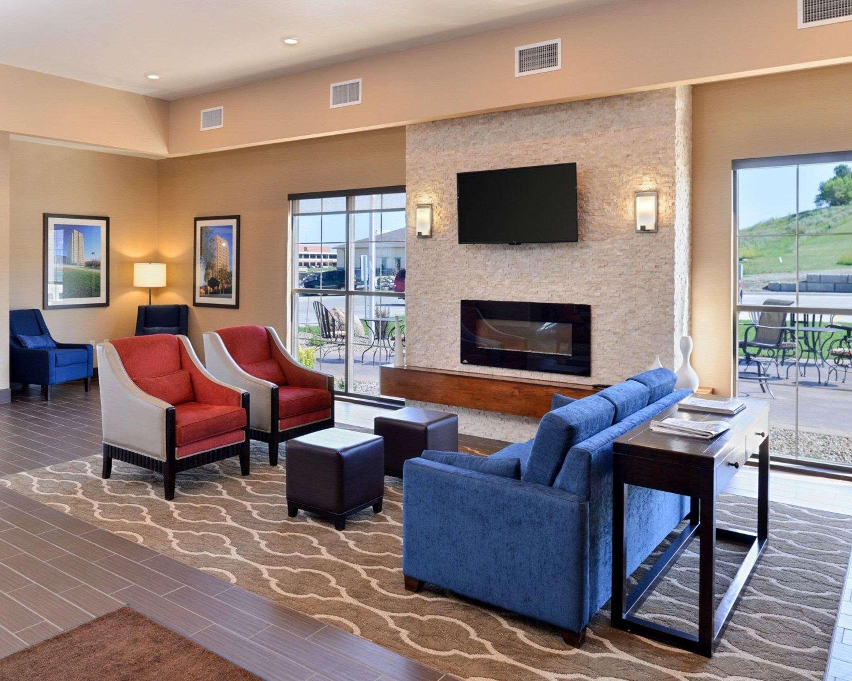 Comfort Inn&Suites Mandan - Bismarck Extérieur photo