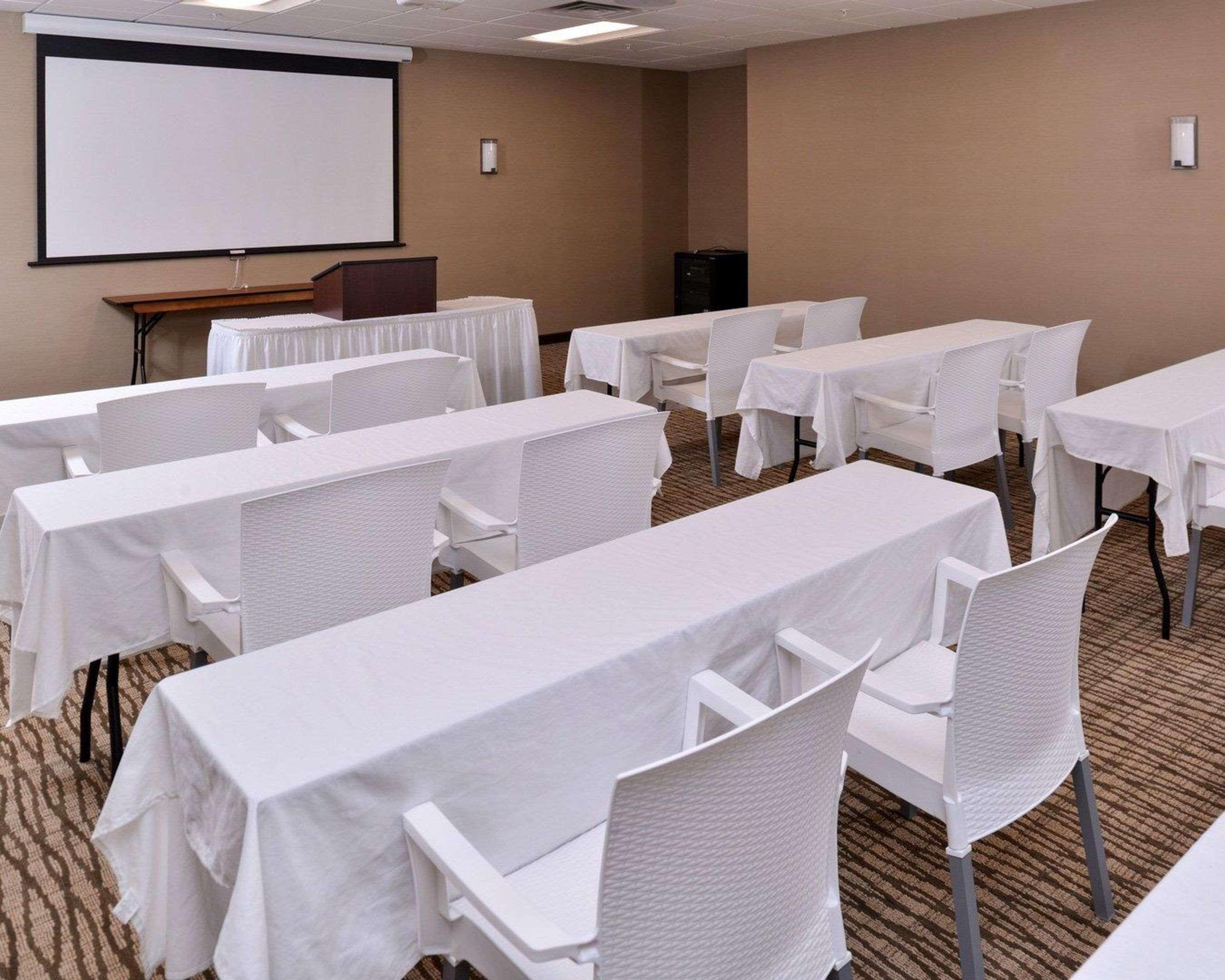 Comfort Inn&Suites Mandan - Bismarck Extérieur photo