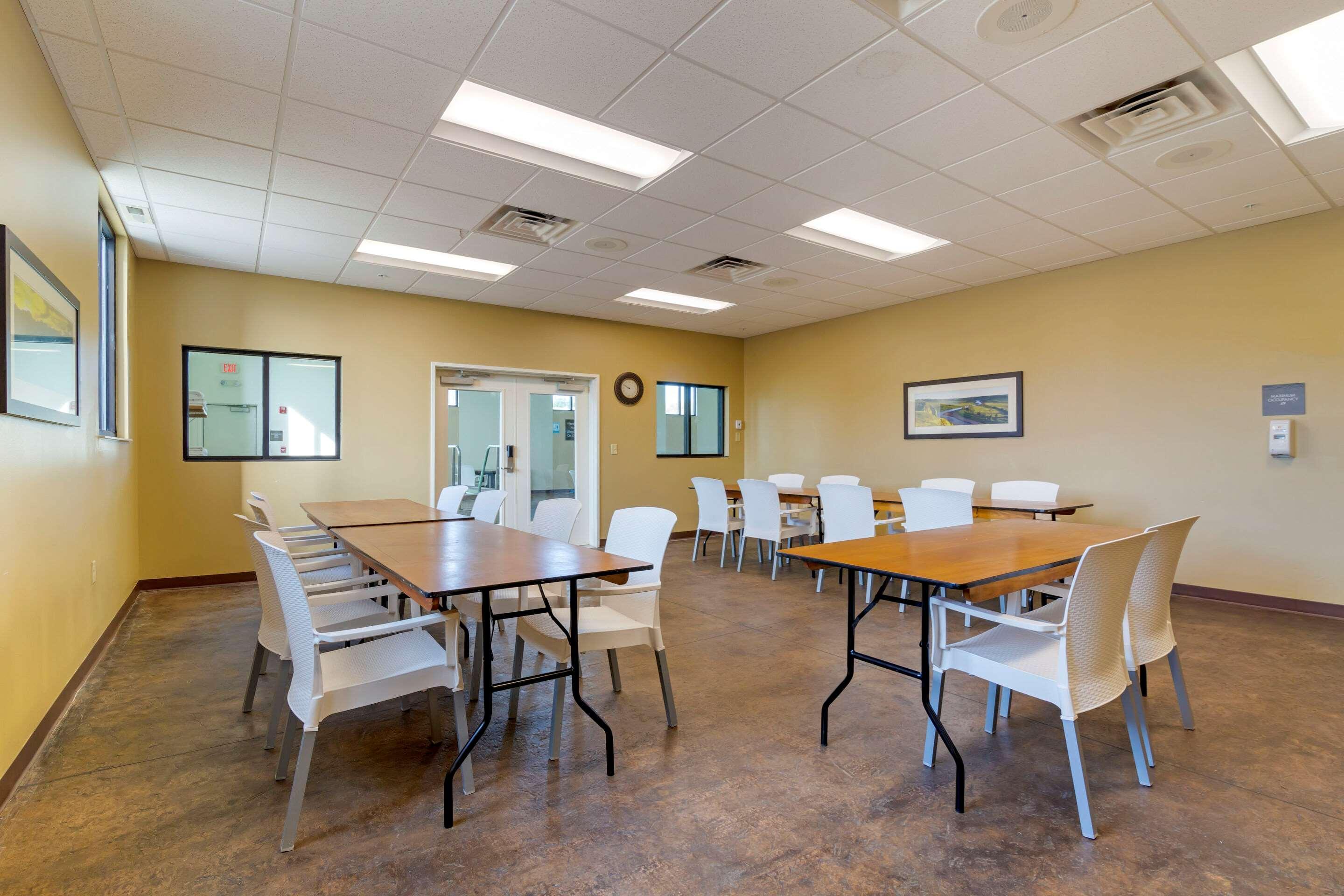 Comfort Inn&Suites Mandan - Bismarck Extérieur photo