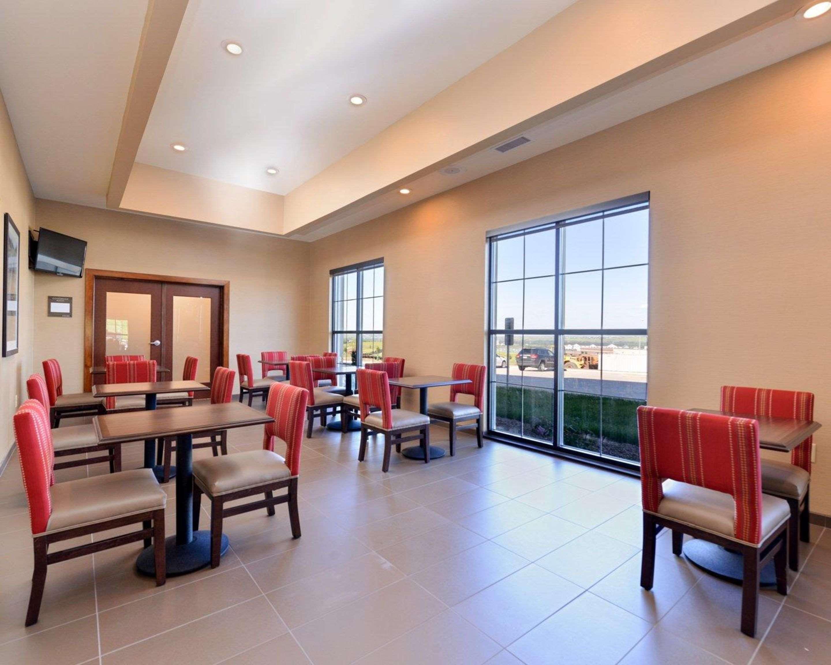 Comfort Inn&Suites Mandan - Bismarck Extérieur photo