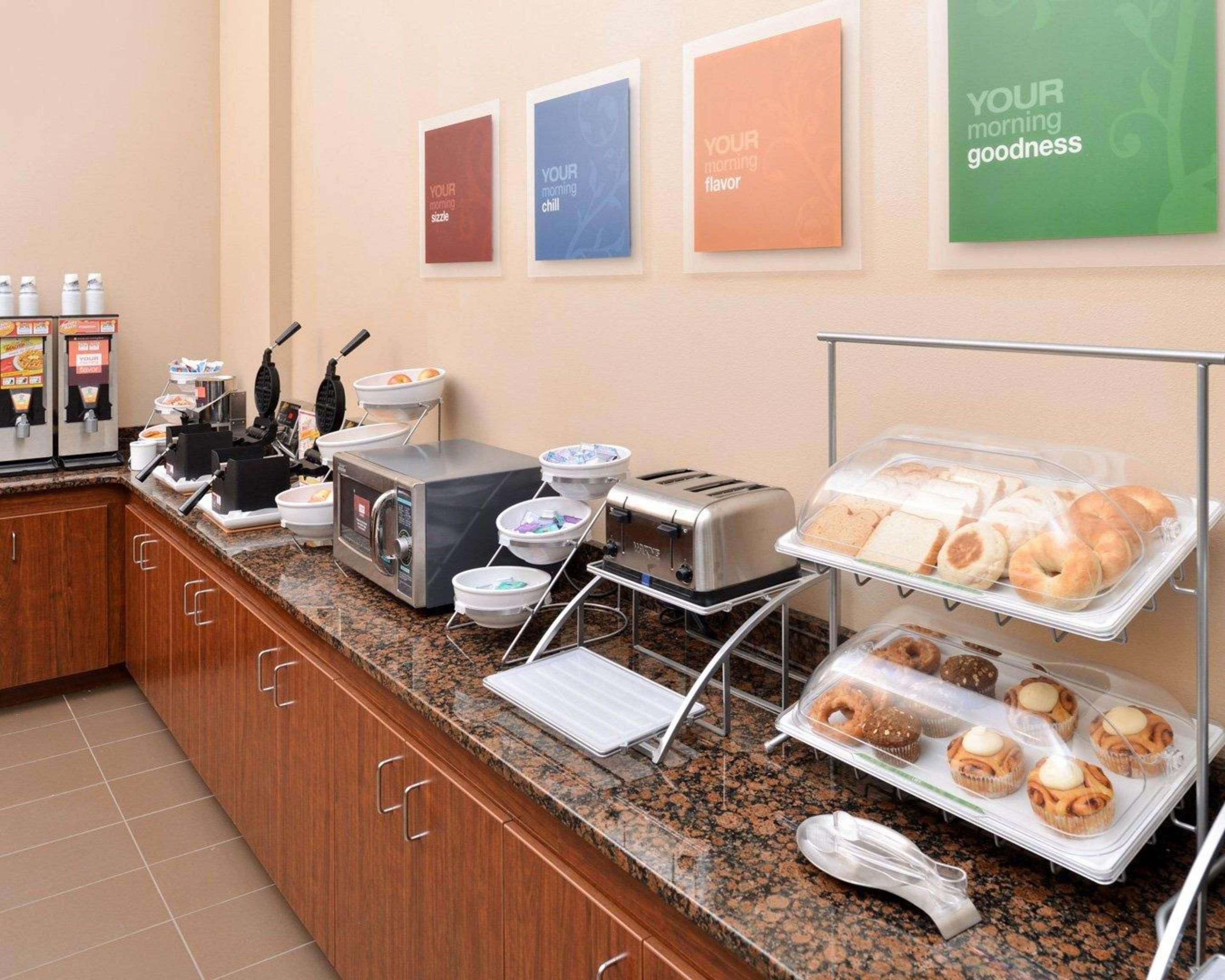 Comfort Inn&Suites Mandan - Bismarck Extérieur photo